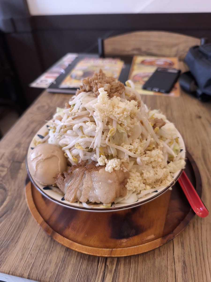 チェンマイに二郎系ラーメン!