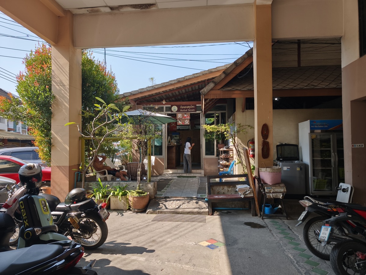 だいぶ腰の痛みがひいてきた/イーロン・マスクの警告