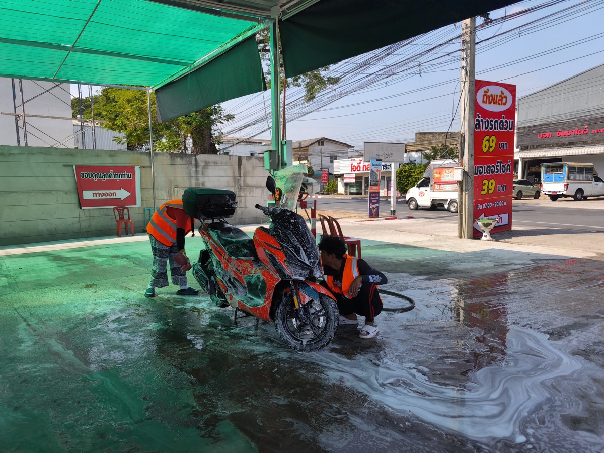 バイクの修理、ようやく完了