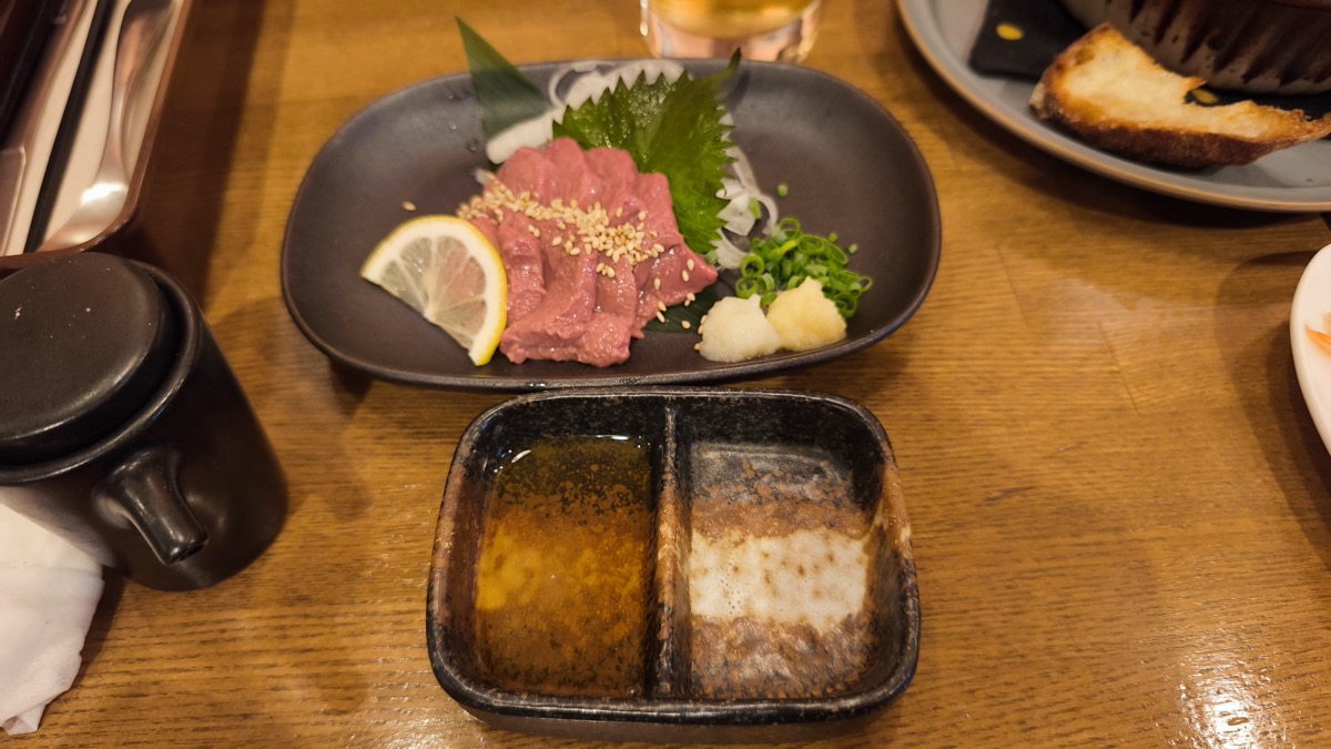 カキと馬刺し食べた